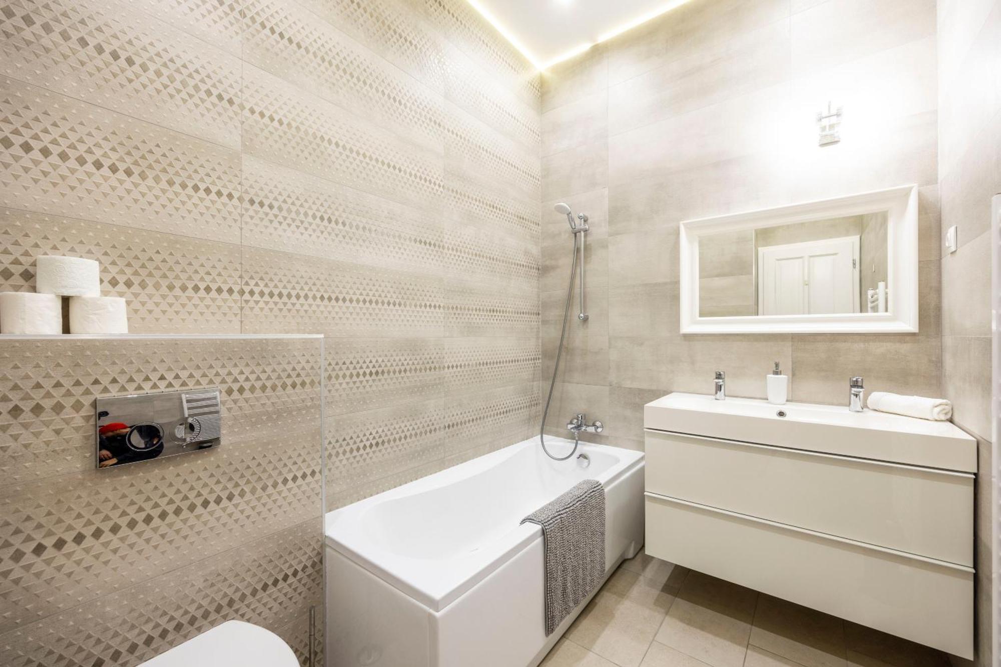 Luxury Quentin 3 Bedrm, 2 Bathrm * Будапешт